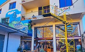 Traveler Hostel